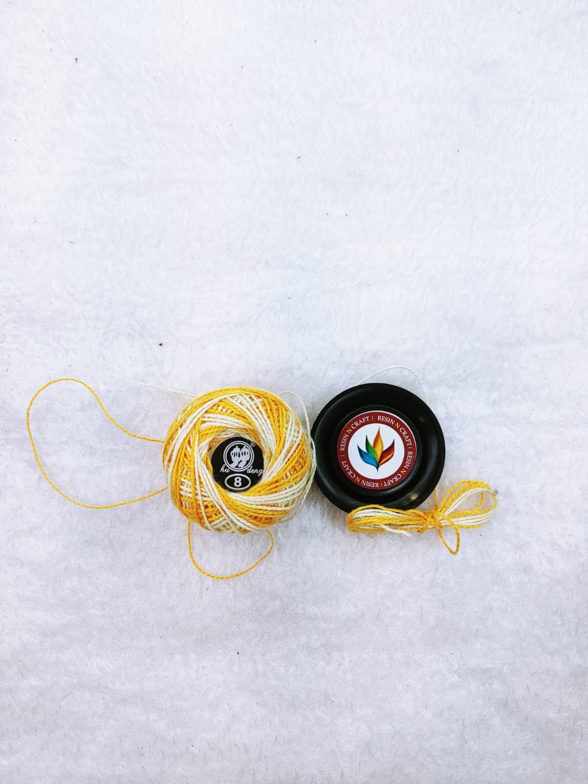 EMBROIDERY THREAD - YELLOW & WHITE