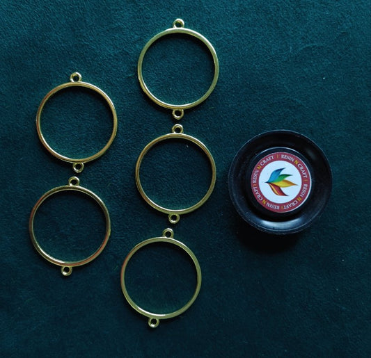 GOLD ROUND RAKHI & BRACELET BEZEL BIG