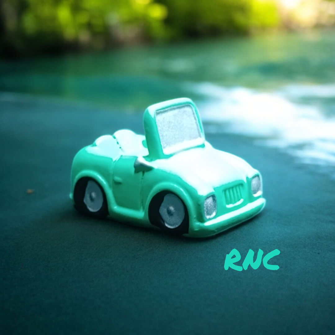 1480486 Green Sports Car