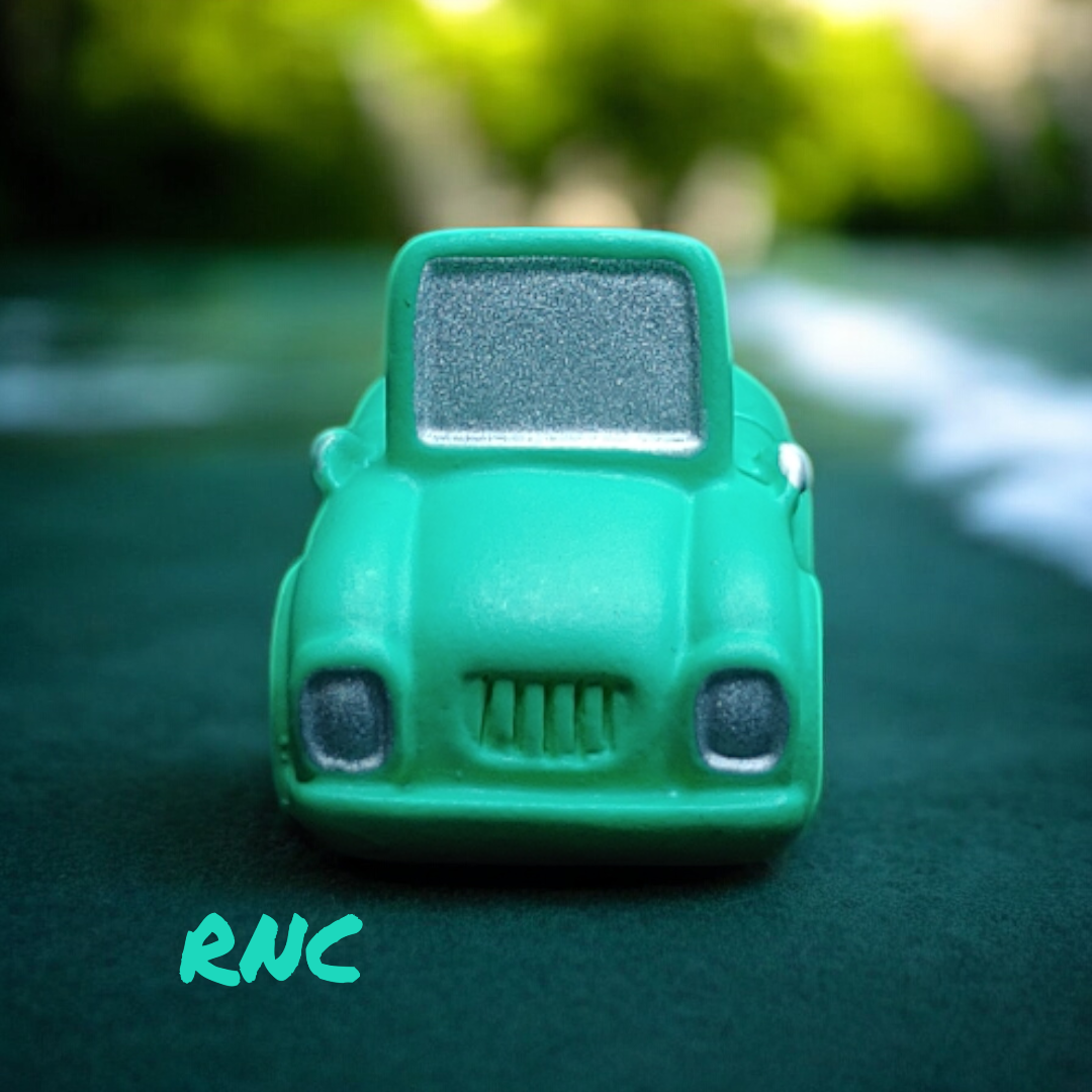 1480486 Green Sports Car