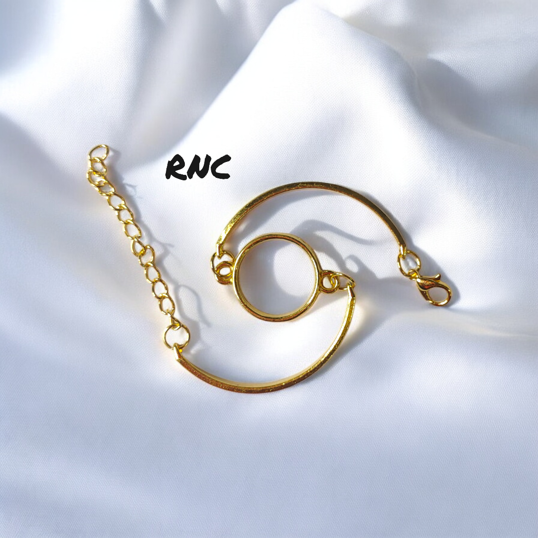 Gold Bracelet with Round Bezel