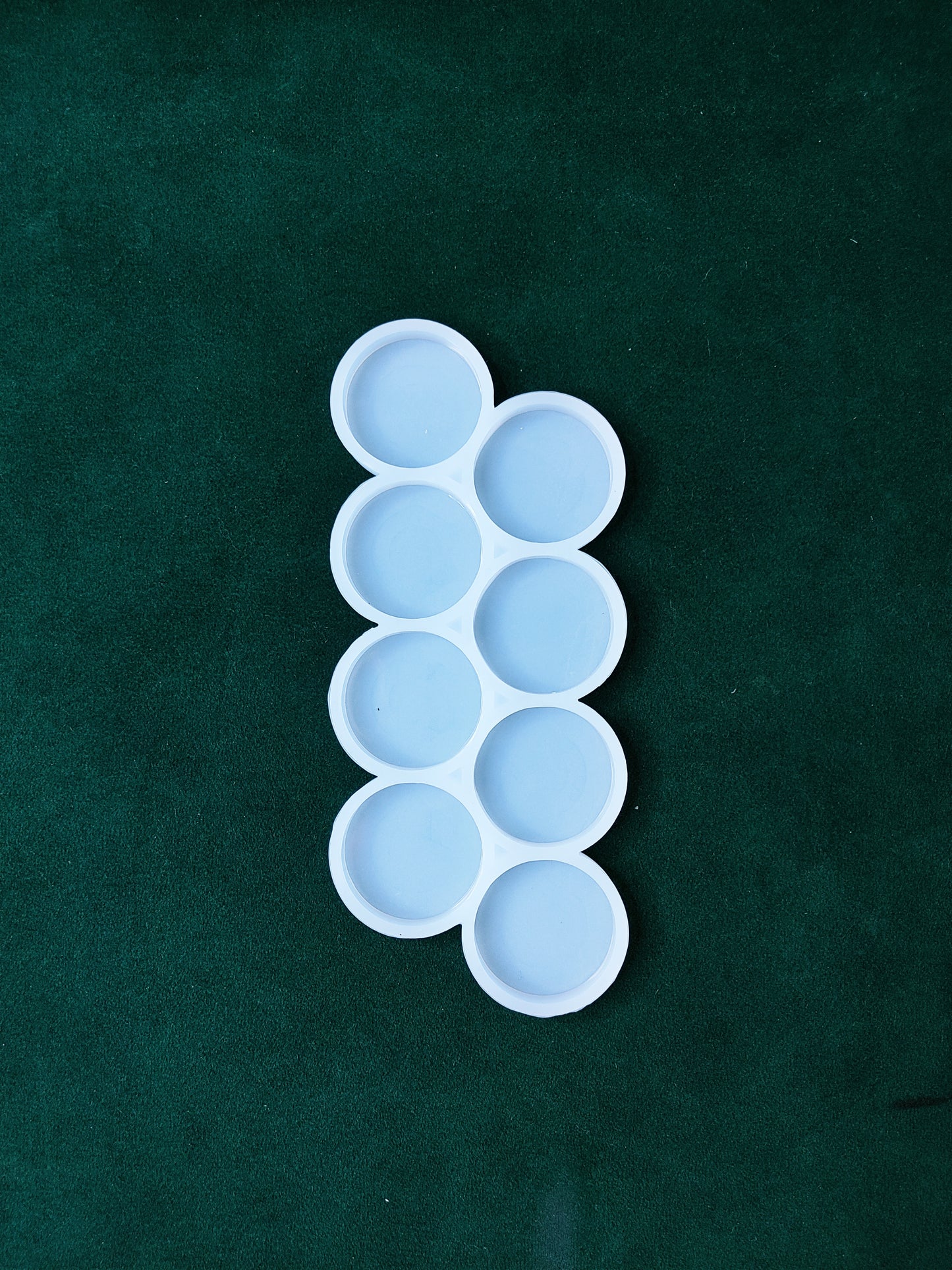 8 Cavity Round Keychain & Pendant Mould 32 MM