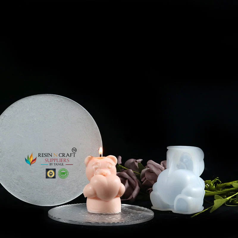 Standing Bear With Heart Candle Mould (RSM0500)