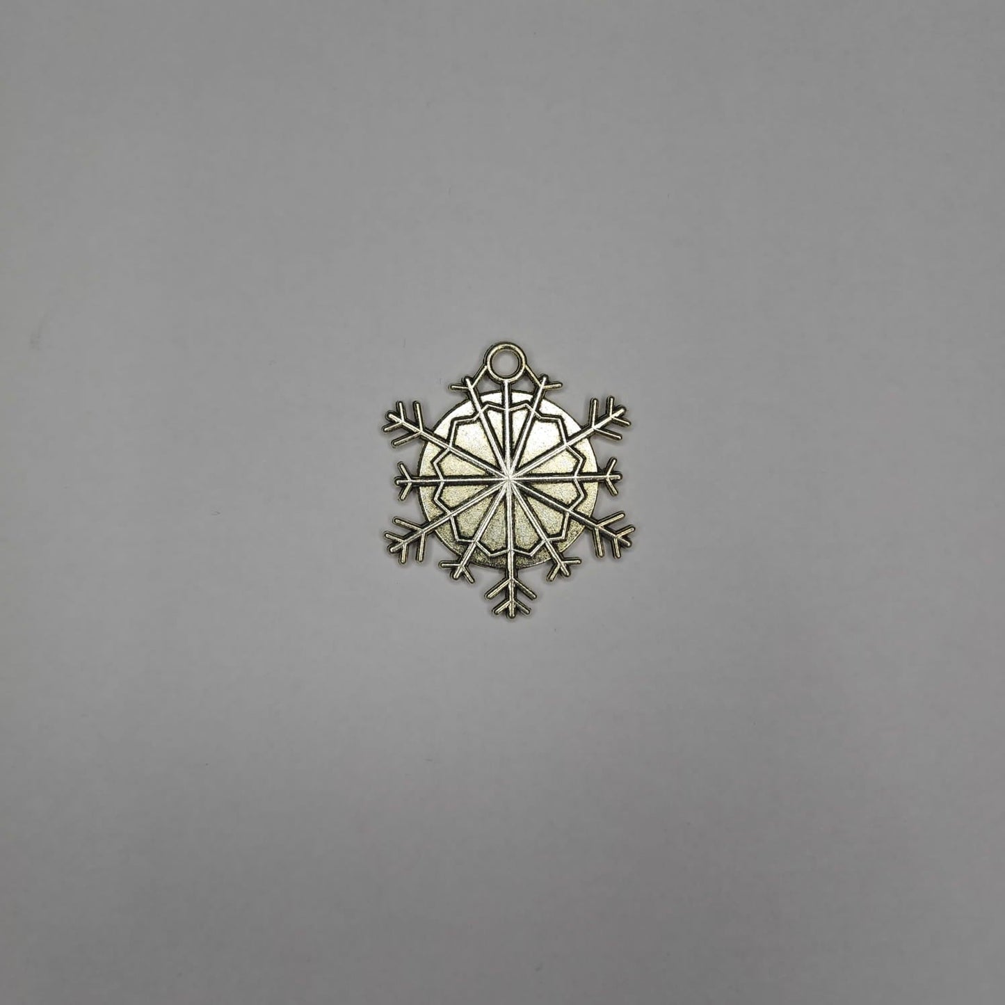Round With Arrow Vintage Bezel- B53