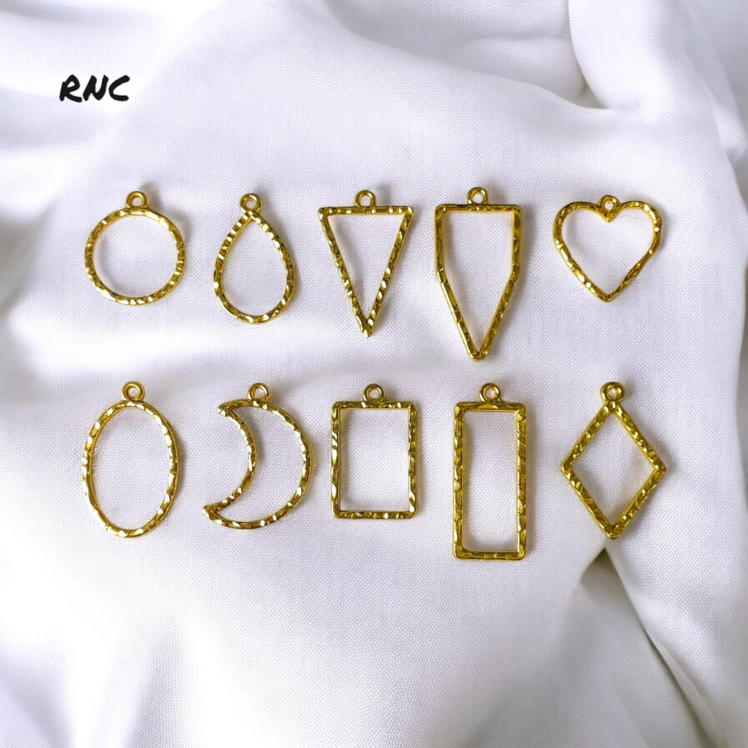 ✨ Pendant Set – 10 Pcs (Without Base)! ✨