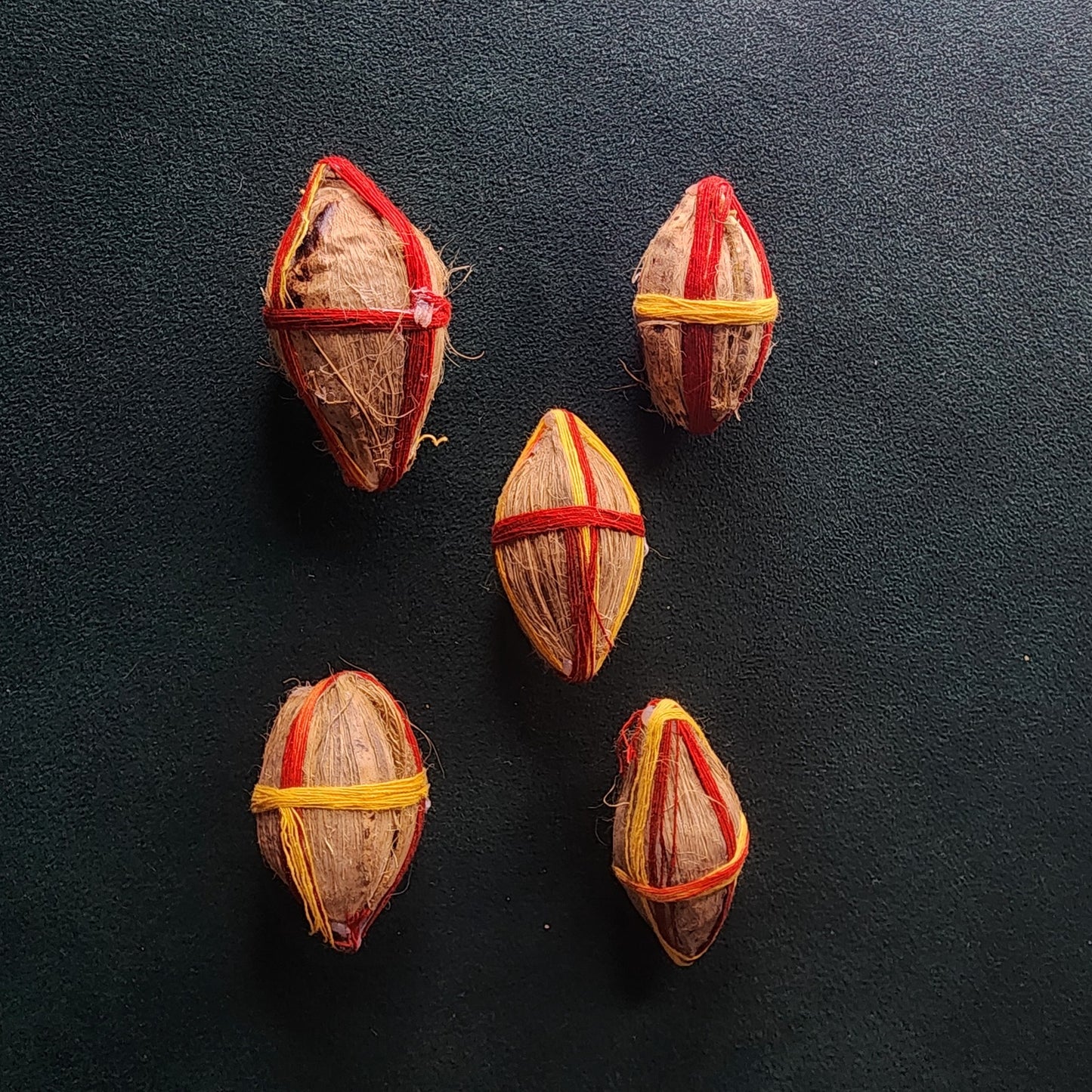 Decorative Nariyal for Rakhi / Pooja with Thread 5 pc