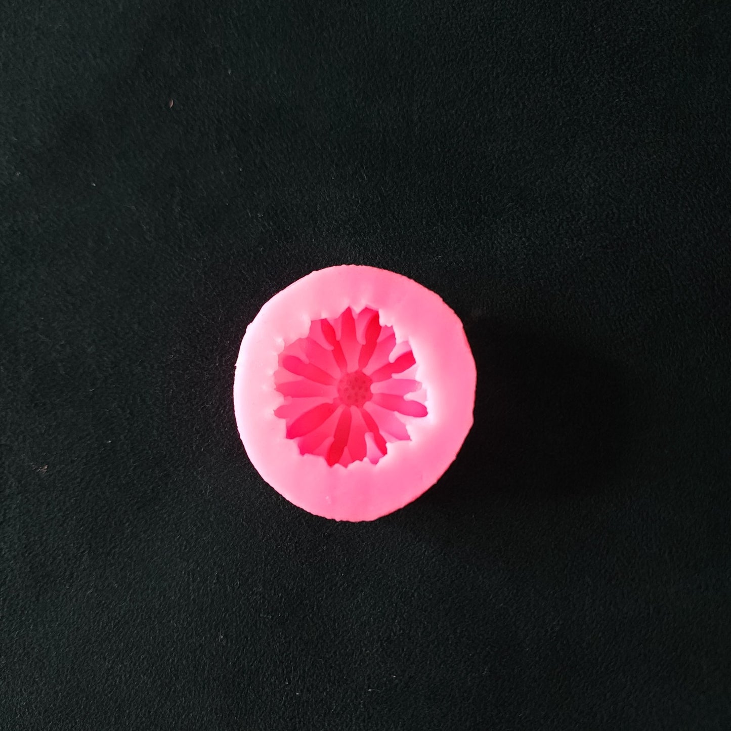Pink Daisy Flower Mould