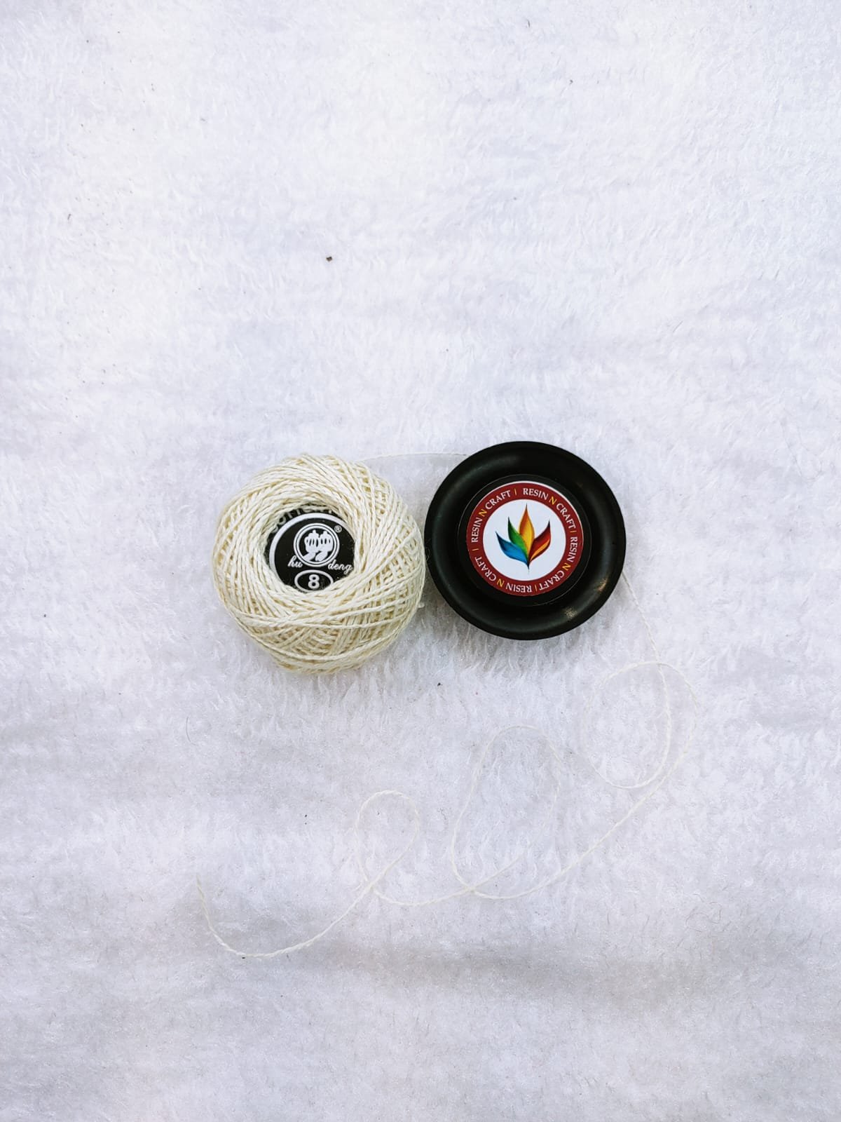 EMBROIDERY THREAD - OFF WHITE