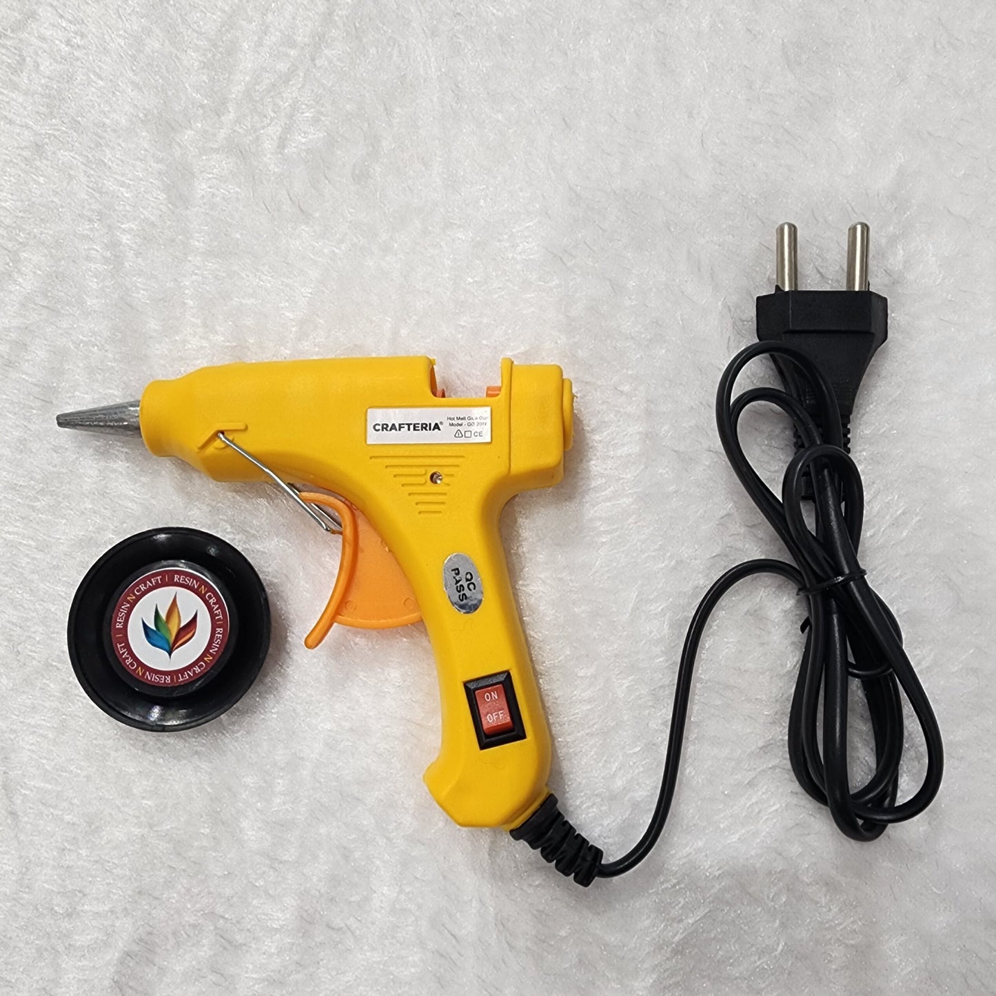 Glue Gun With On Off Button.