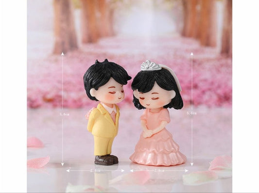 WEDDING COUPLE - A MINIATURE