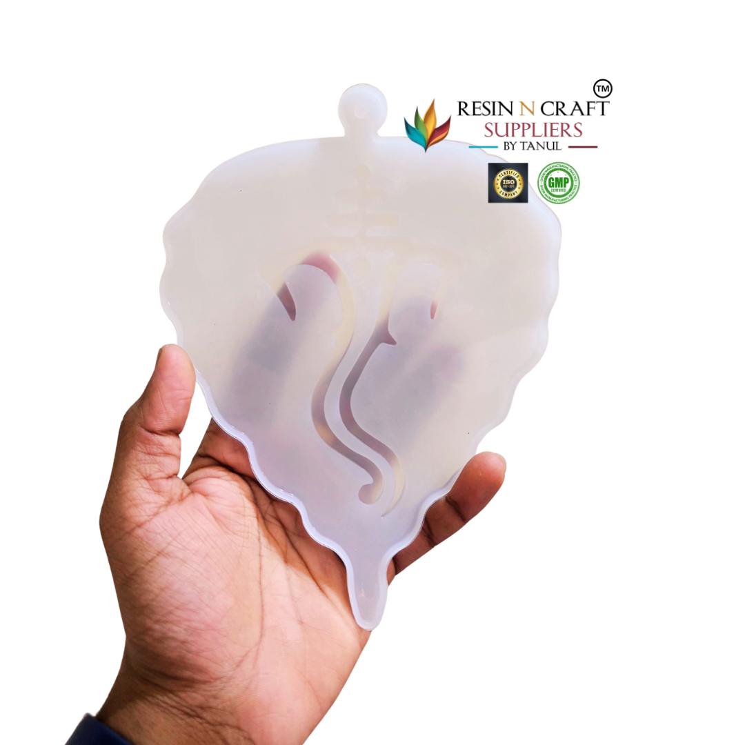 Paan Shape Engraved Ganesh Frame Mould