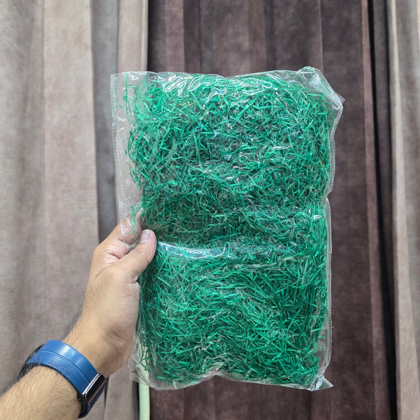 Crinkle Cut Paper Shreds For Packing – Emerald Green (40 Grams)