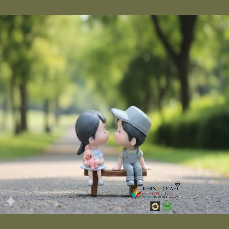 Cute Bench Love Miniature