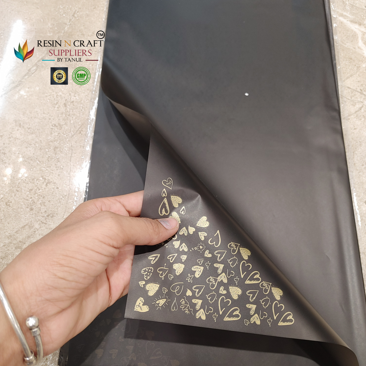 Black Heart Design Waterproof Flower / Gift Wrapping Sheets – 5 Pcs (22×22 Inch) / Packing Sheet