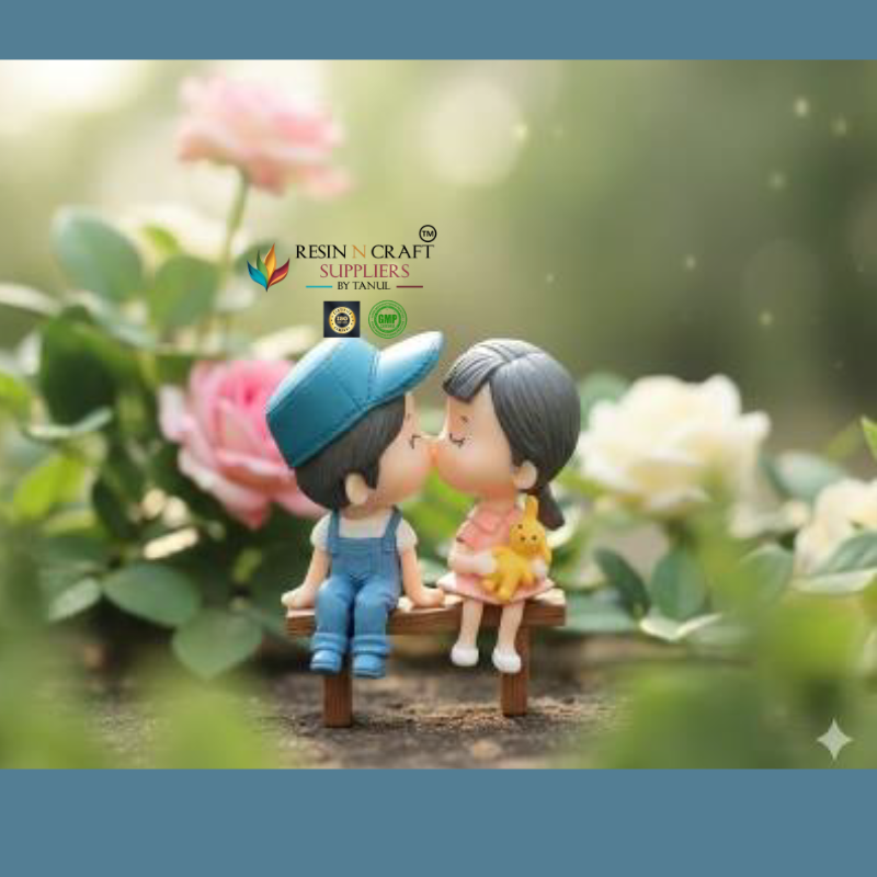 Kissing Love Bench Miniature