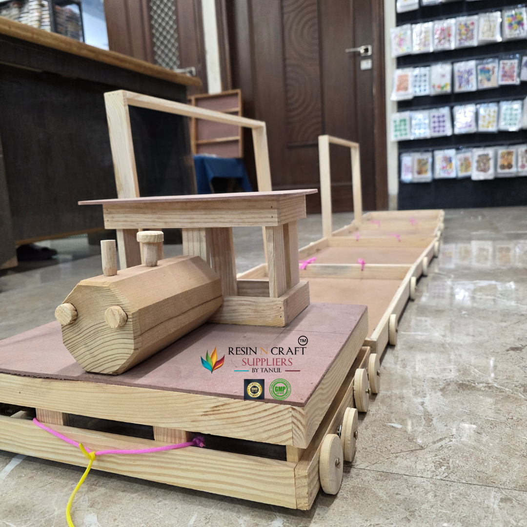 Nanihal Wooden Hamper Train Set With 4 Trays & Decorative Engine