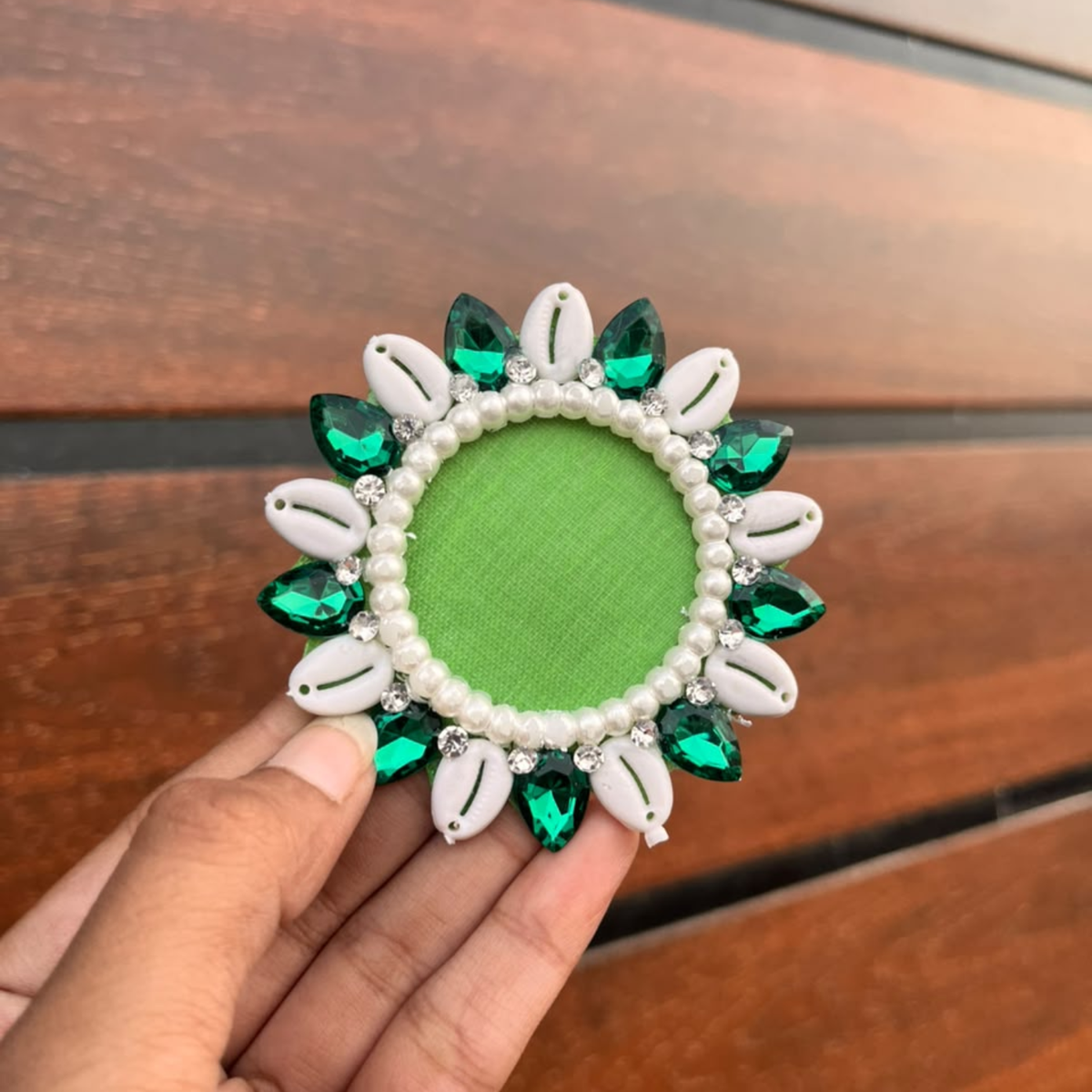 Green Shell & Stone Floral Patch – Pearl Embellishment for Toran, Bandhanwar & Resin Art