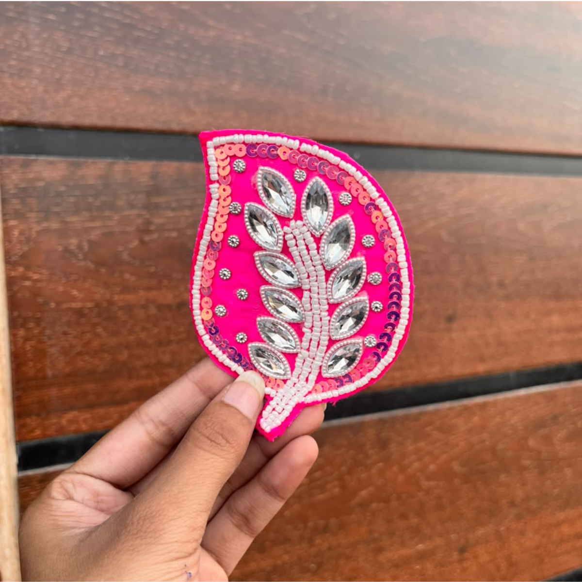 Leaf Beaded Stone Patch – Decorative Leaf Patch for Toran, Bandhanwar & Resin Art
