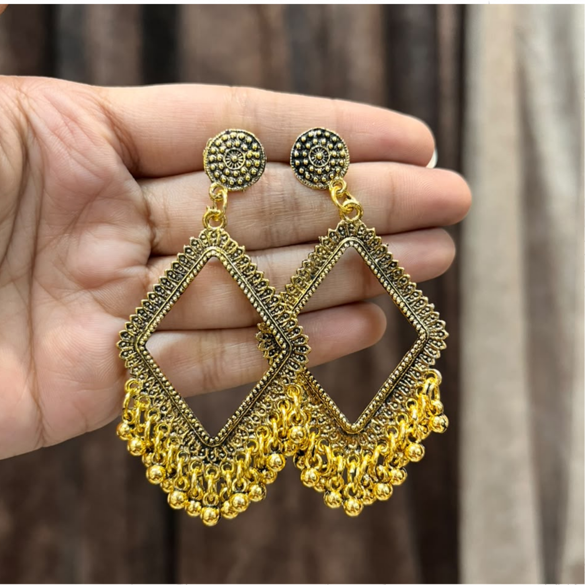 Gold Earring Bezel / Jumkha Without Beads