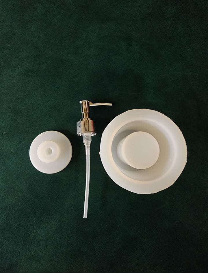 Round Shape Soap Dispenser Mould with fittings