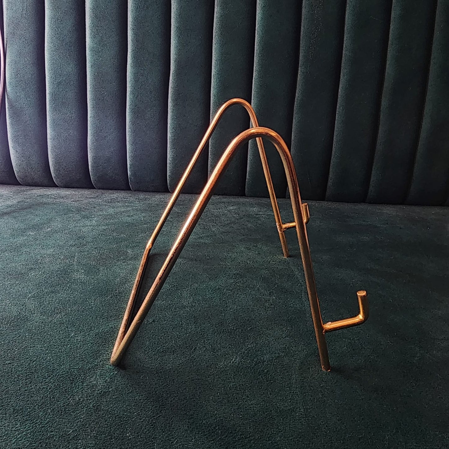 Metal Wire Stand