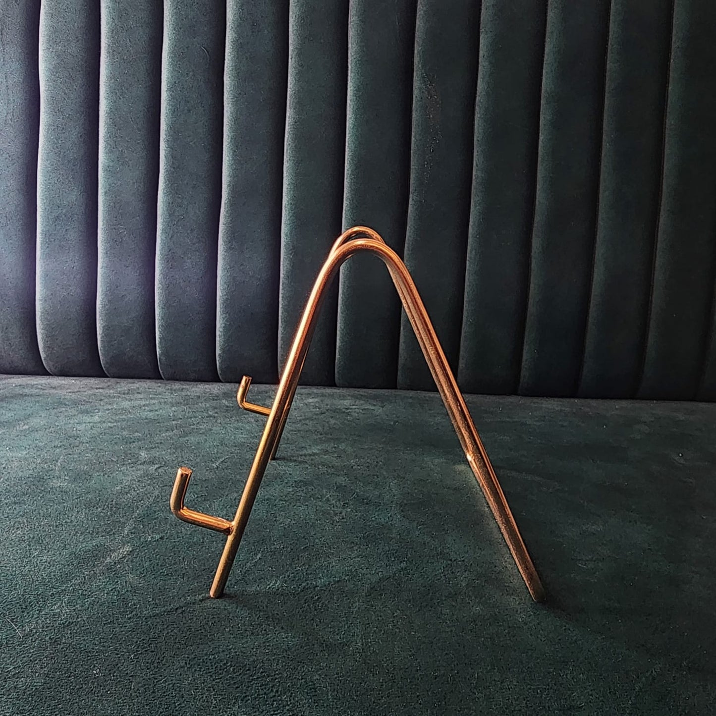 Metal Wire Stand