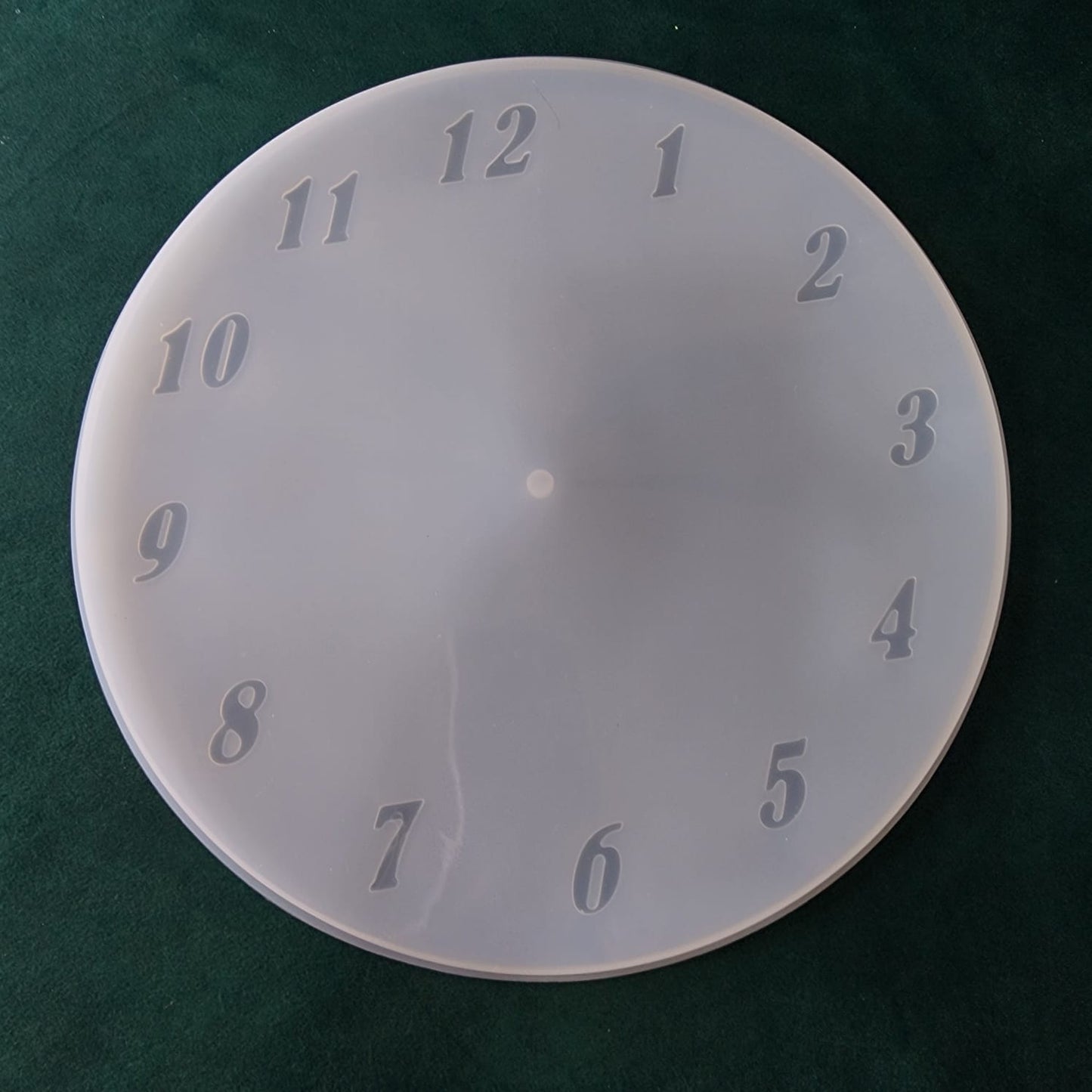 Clock With Numeric Number Mold