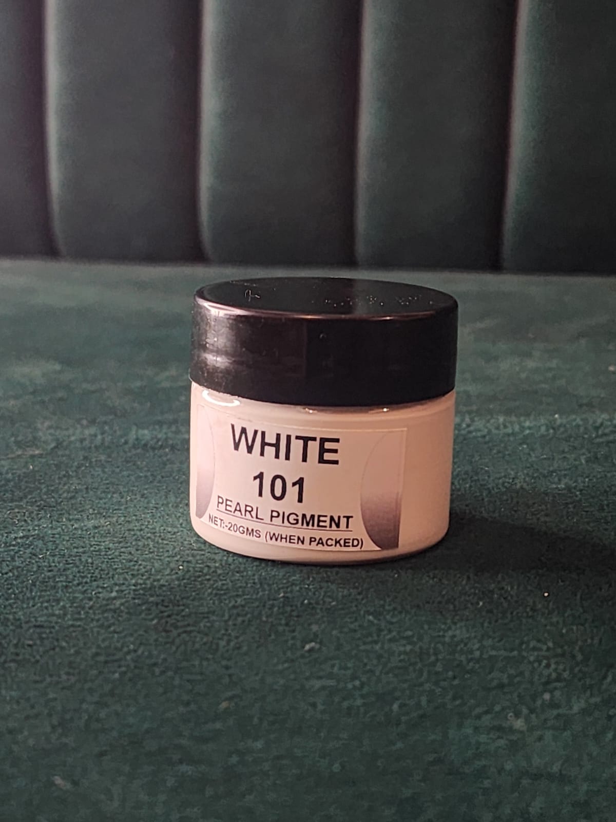 Pearl White Opaque Pigment.