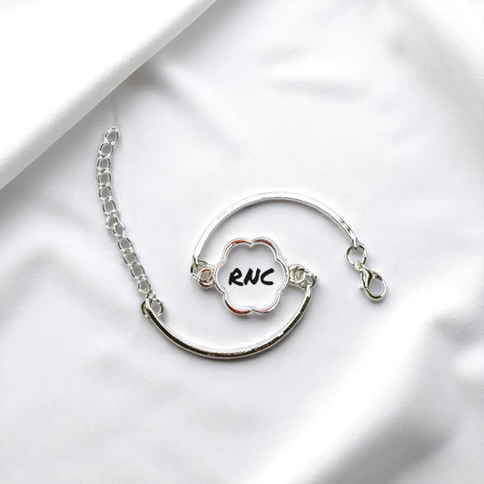 Silver Bracelet with Cloud Bezel